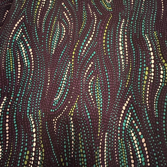 Chaus Women XL Blouse, Black/ Navy, Purple Geometric Design 3/4 Sleeve - Picture 5 of 6